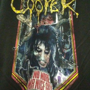 New 2011 Alice Cooper concert T-shirt